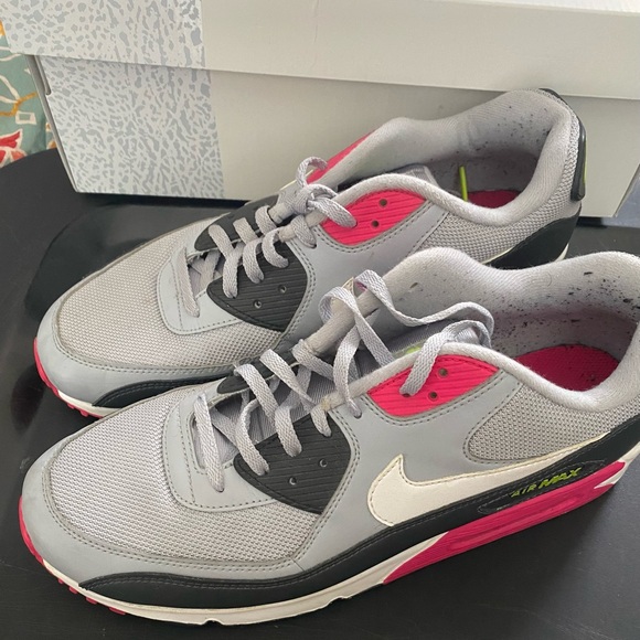 Nike Air Sneakers men Size 10.5 - Picture 2 of 3